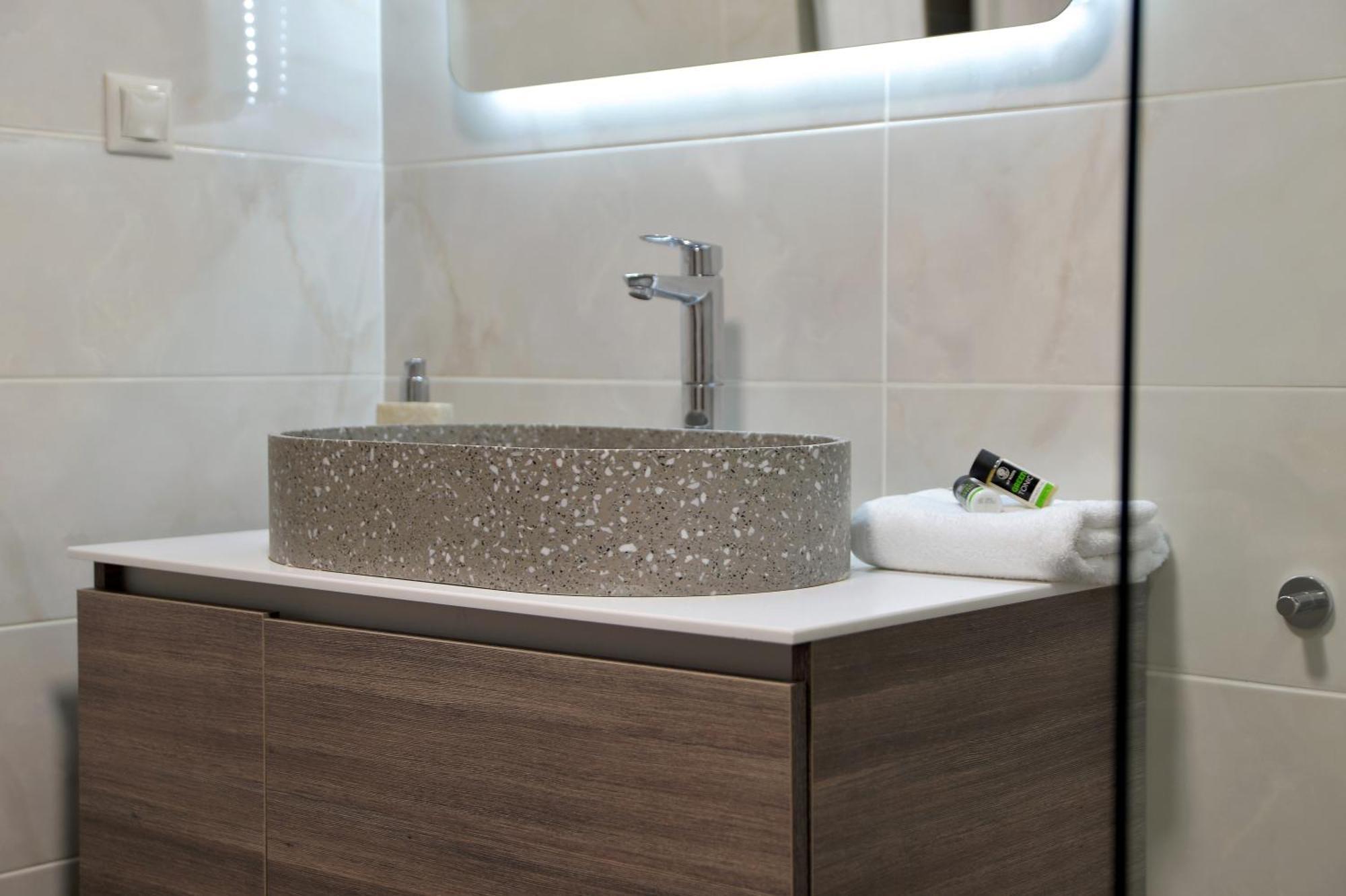 Sir T Residence Floka  Экстерьер фото